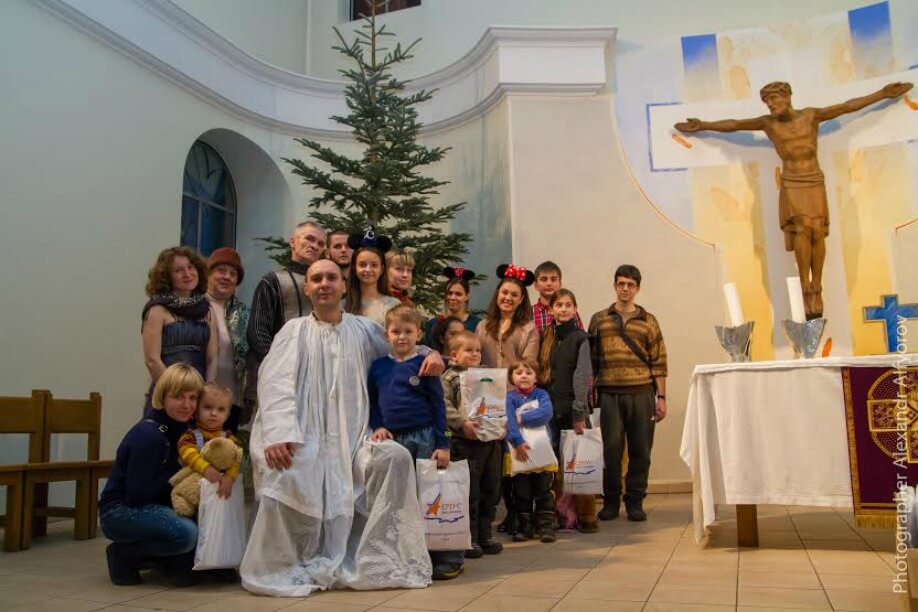 empr.media-St.Nickolas-ukraine-refugees-kids-110-m-r