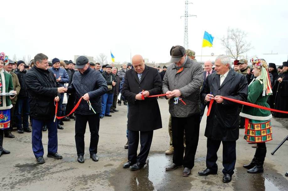 Destroyed by terrorists Severdonetsk-Rubizhne bridge reconstructed