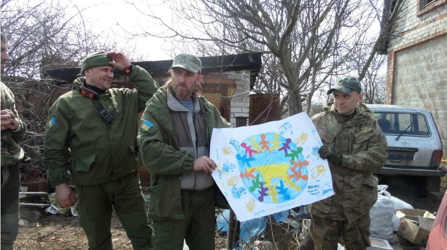 De Kyiv- Au front. Deux jours avec les bénévoles sur la ligne de front
