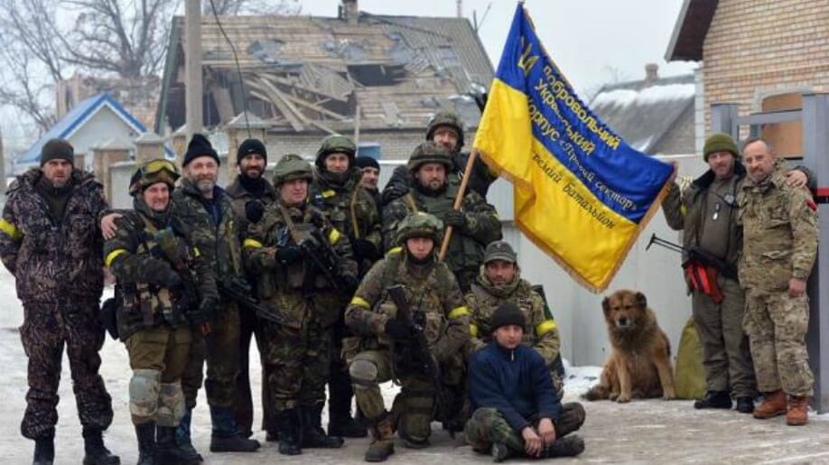 Le gouvernement ukrainien face à Secteur droit: qui déstabilise la situation et pourquoi?