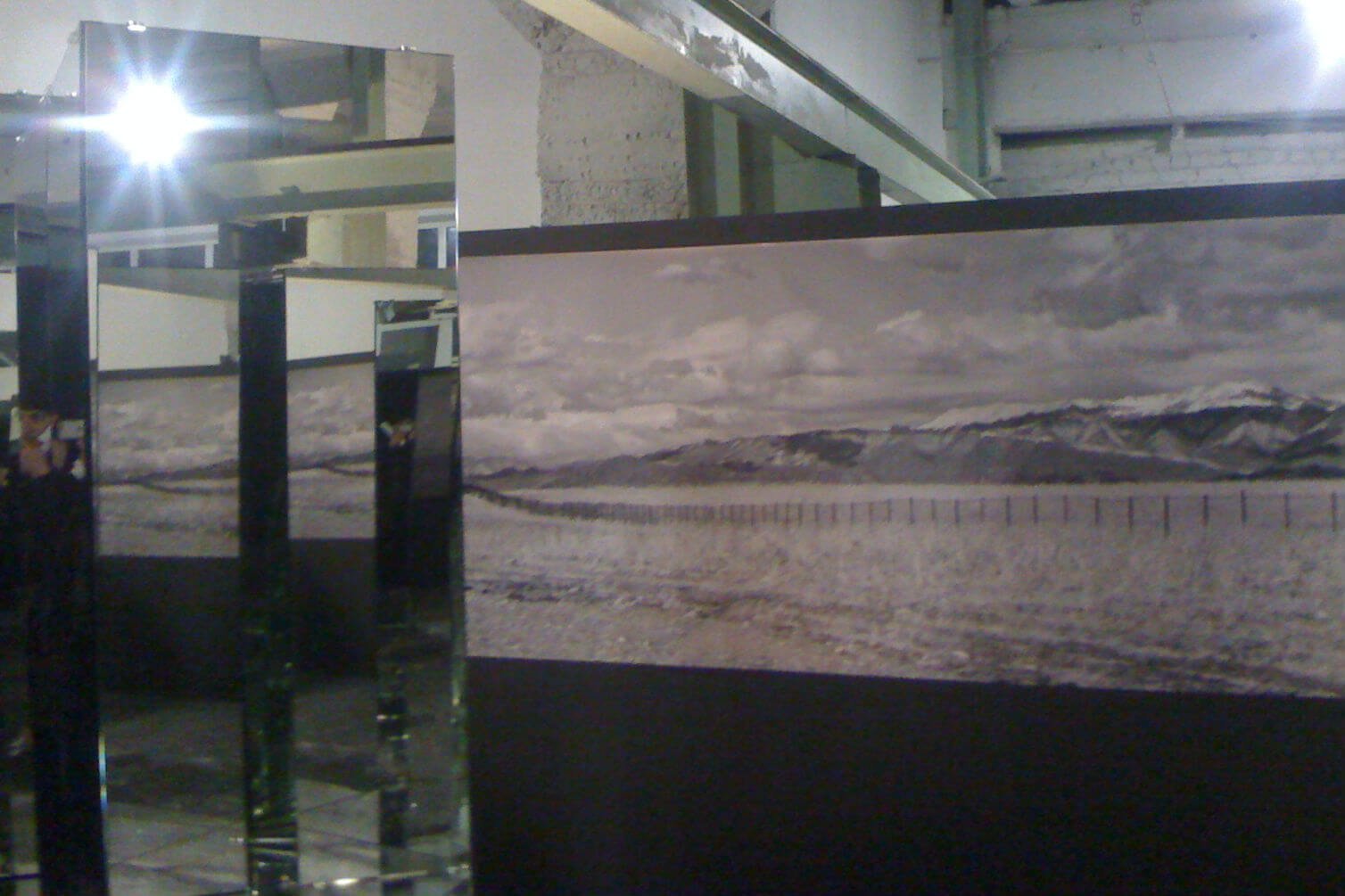 empr.media-12.12.-crawling-border-2