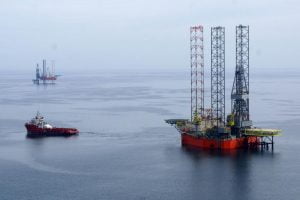 Russia admits seizure and militarization of Ukrainian oil rigs in the Black Sea