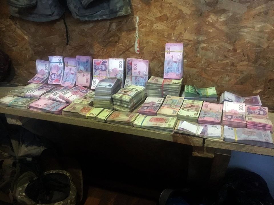Illegal movement of millions of cash over the demarcation line in Ukraine’s war zone stopped