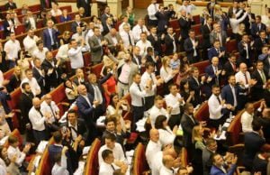 Doing “politics” in Ukraine: “how to vote” scenario for Zelensky’s MPs