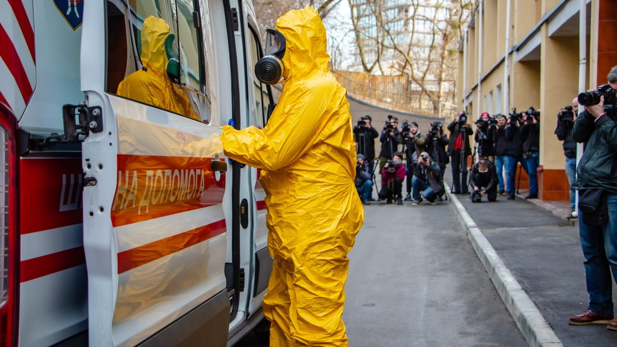 Kyiv COVID-19 quarantine announcement 2020 Ukraine introduces coronavirus restrictions and emergency measures