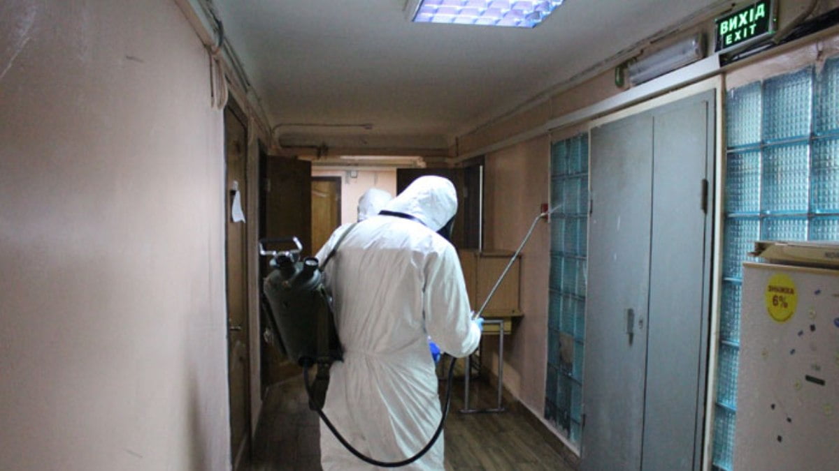 Healthcare workers in Ukraine responding to COVID-19 pandemic on Day 80