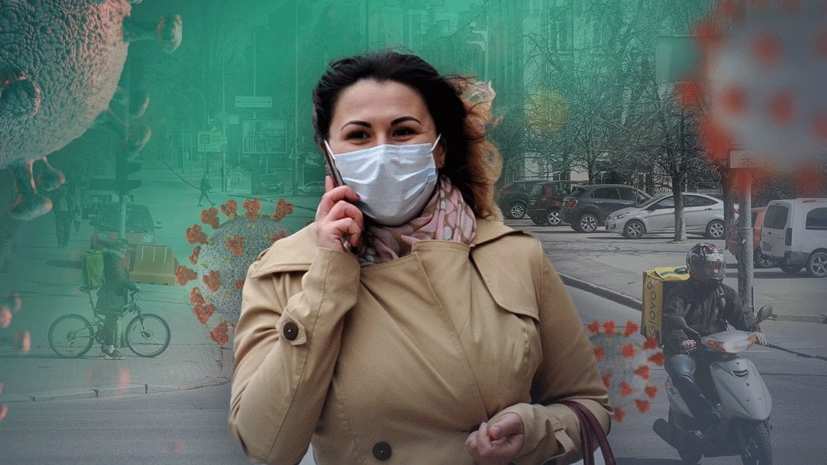 Healthcare workers in Ukraine treating COVID-19 patients during rising infections in late 2020 as the winter surge intensifies