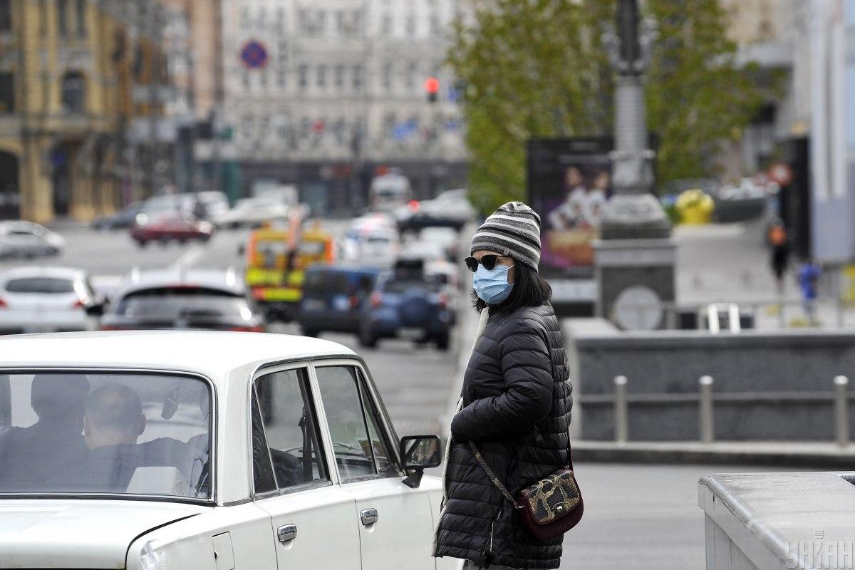 Healthcare workers in Ukraine COVID ward during winter wave showing sustained infection levels and hospital strain in late 2020 pandemic phase