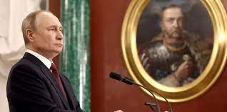 Putin keeps cosplaying Sauron with the CIS leaders