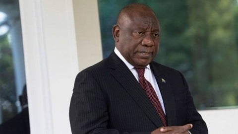African leaders arriving in Kyiv for peace talks as Russian missiles streak over the city in simultaneous attacks during Ukraine war.