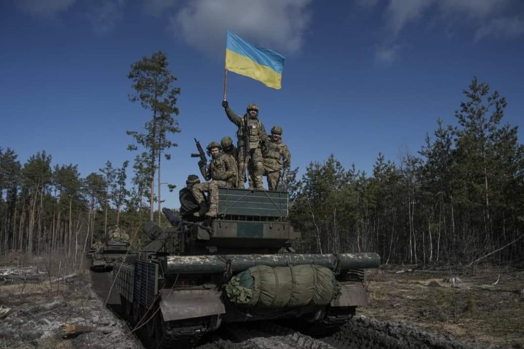500 days of Ukraine defence: an army of fearless phenomena and unprecedented paradoxes 