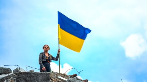 After Russia's invasion of Ukraine, most Americans hate Russia, and I understand more about the difference between "dyakuyu" and "spasiba" - Kelsie Kimberlin