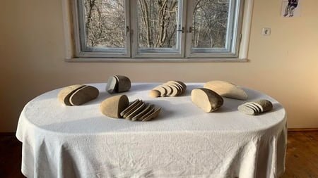 Ukrainians raise funds for the Armed Forces through artworks