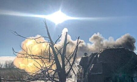 Explosions and smoke rising over Ukrainian frontline as missiles and drones strike multiple regions on Jan 21, 2024 during Russia‑Ukraine war updates.