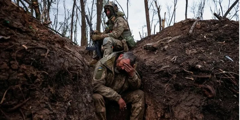 Demobilization law does not exists. Ukrainian soldiers may return home dead or heavily wounded