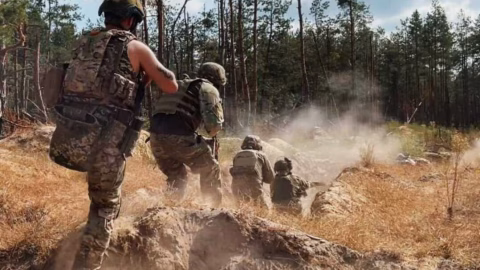 Smoke and battlefield imagery representing active combat zones across Ukraine during frontline clashes in July 2024 war updates