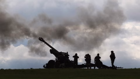 Armed Ukrainian defenders and frontline combat scenes during the Russia–Ukraine war on November 5, 2024, highlighting intense military action.