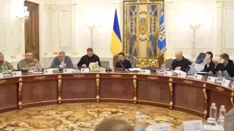 Officials, including Poroshenko, Kolomoisky, Medvedchuk, Zhevago and Boholiubov in montage, under Ukraine’s newly enacted NSDC sanctions by Zelensky.