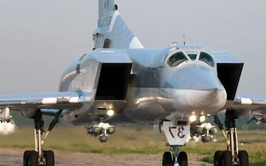 Russia has concentrated a large number of aircraft at the Olenya airbase: what could this mean?