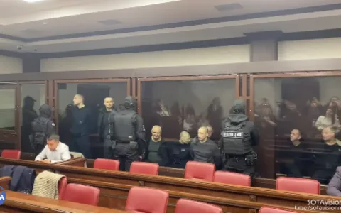 Twenty‑three Azov Regiment members in court in Rostov‑on‑Don facing long prison terms after being sentenced by a Russian military court.:contentReference[oaicite:3]{index=3}