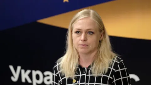 Finnish Foreign Minister Elina Valtonen speaking in a press briefing about Russia negotiations, Ukraine war and diplomacy in Europe.