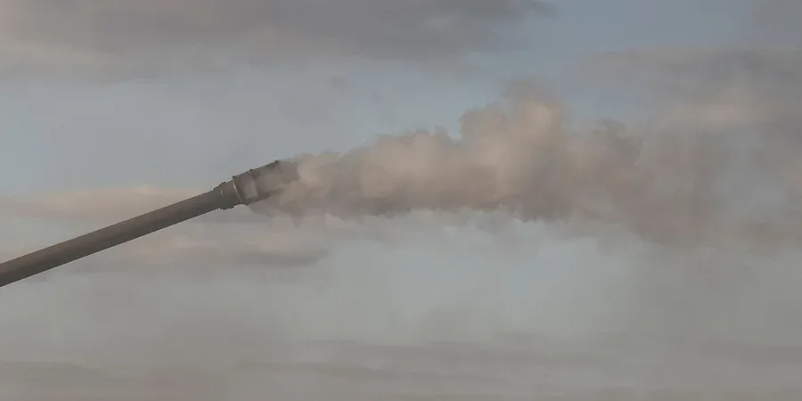 The Russians have advanced on two fronts in the Donetsk region