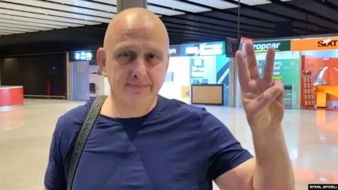 Ukrainian journalist Yesypenko released from Russian captivity