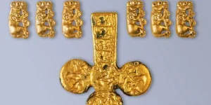2,500-year-old golden panthers found in Poltava region