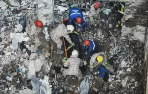 Death Toll from Russian Attack in Kyiv Rises: New Bodies Found Under Rubble of Nine-Story Building