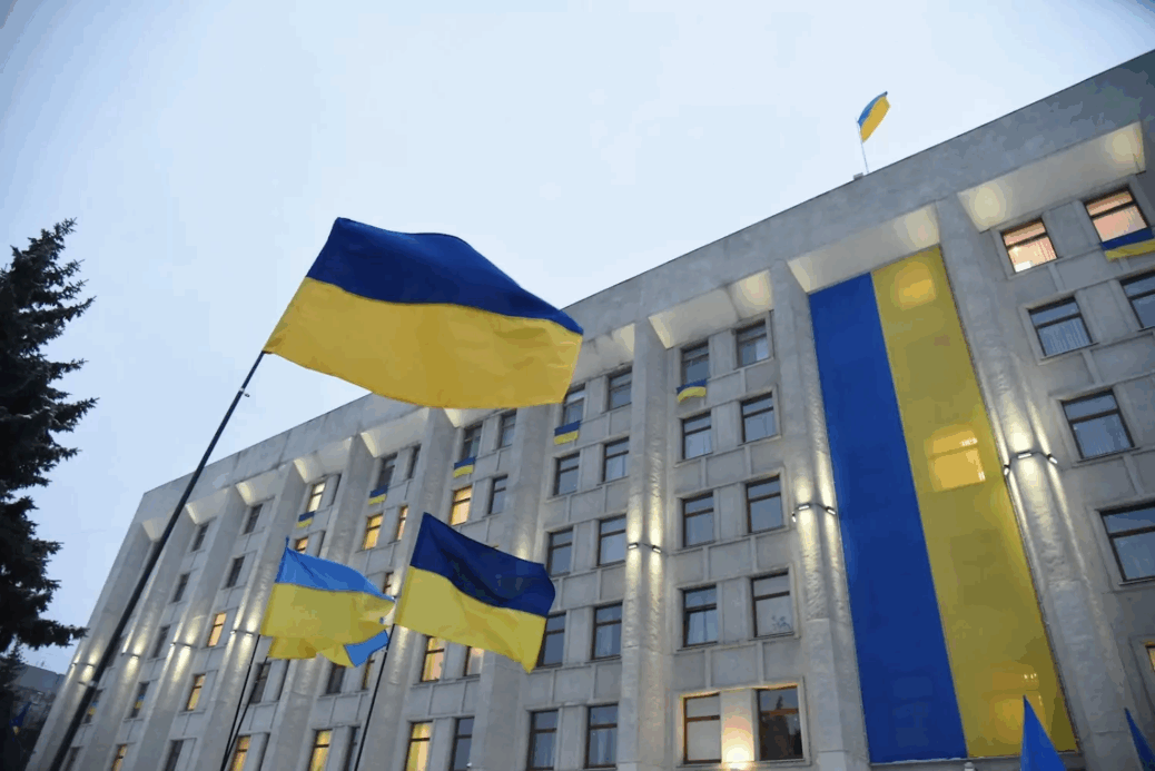 Five Paradoxes Defining Ukraine’s Political and Military Landscape