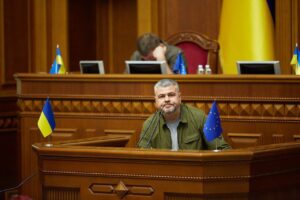 Ukraine’s MPs Propose Law to Penalize Journalists for Mentioning Lawyers Alongside Their Clients