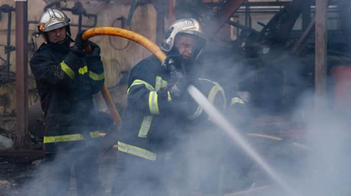 Russia Launches Massive Strike on Vinnytsia: Civilian Infrastructure Hit, 8 Injured