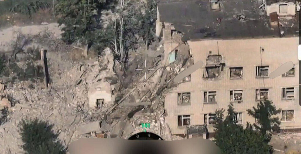 Ukrainian Air Force Wipes Out Russian Battalion HQ in Oleshky Kherson Region