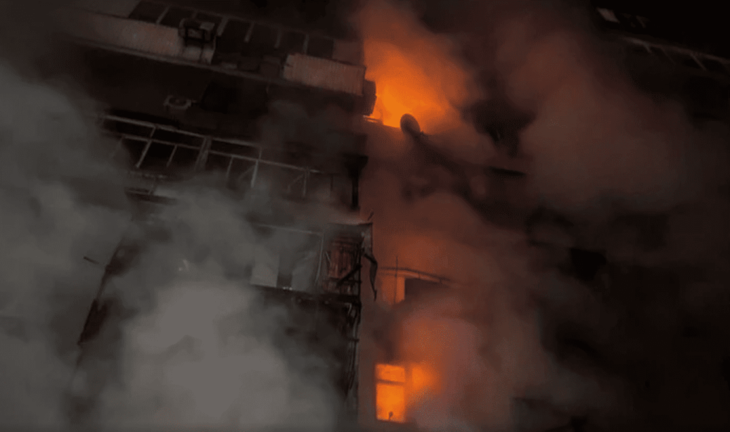 Aftermath of Russia’s Overnight Attack on Kyiv: Three Die in the Flames