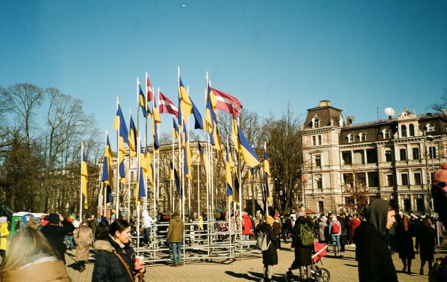 Latvia Cuts Financial Support for War-Displaced Ukrainians