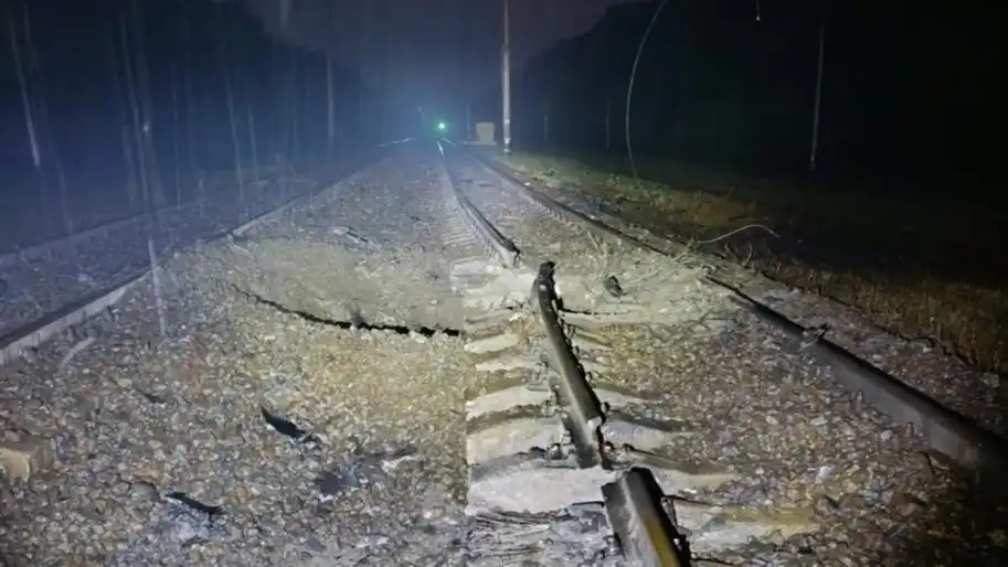 Russia Targets Ukraine’s Infrastructure to Isolate Frontline Regions