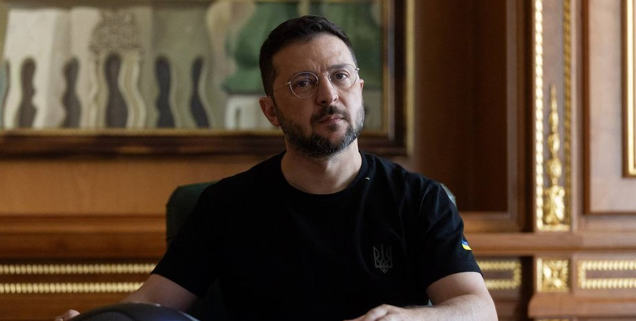 Zelenskyy Blocks Bill That Would Fine Ukraine’s Ministers for Defying Parliament