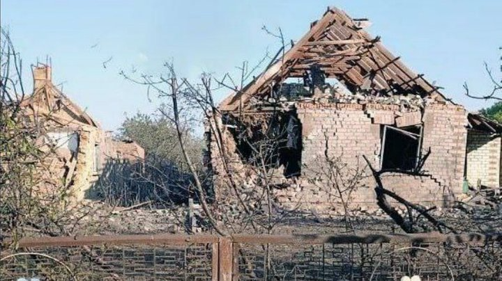 702 Russian Strikes in a day Pound Zaporizhzhia Region, Resulting Death and Injured