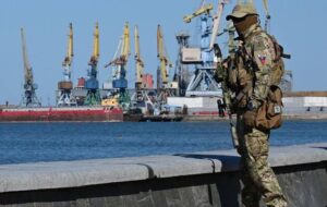 Putin Azov Sea control, Russia gains 2022 invasion, Ukrainian territories occupied, Azov Sea exploitation, Russian winter trawl expedition