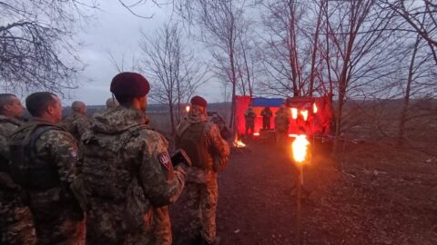 Ukrainian defenders in combat and explosions near Odesa port amid ongoing fighting