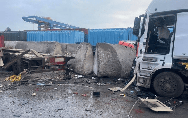 Russia Strikes Odesa Region Ports, Two Killed