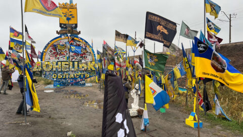 Map of occupied Ukrainian territories including Zaporizhzhia and Kherson amid debate over peace negotiations and Russia’s annexation claims.