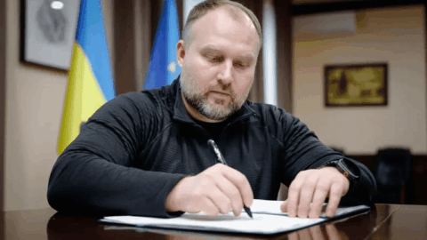 Ukraine’s State Financial Monitoring chief Filip Pronin at international meetings in Mexico and Tanzania, with lawmakers highlighting missed domestic oversight duties