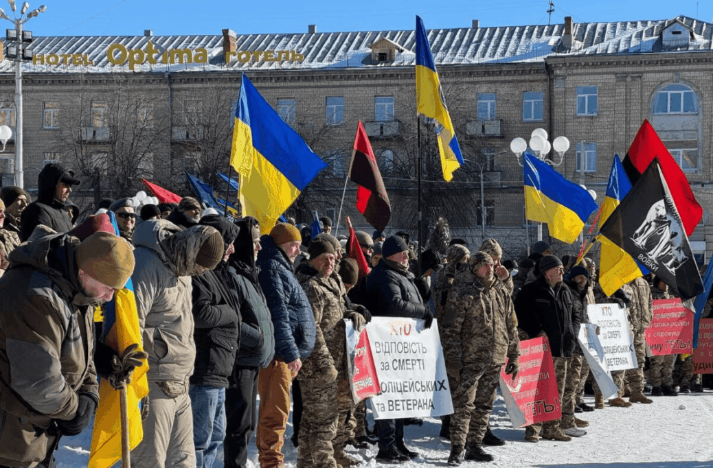 In Cherkasy, Veterans Protest Demanding Investigation into Serhiy Rusinov’s Death