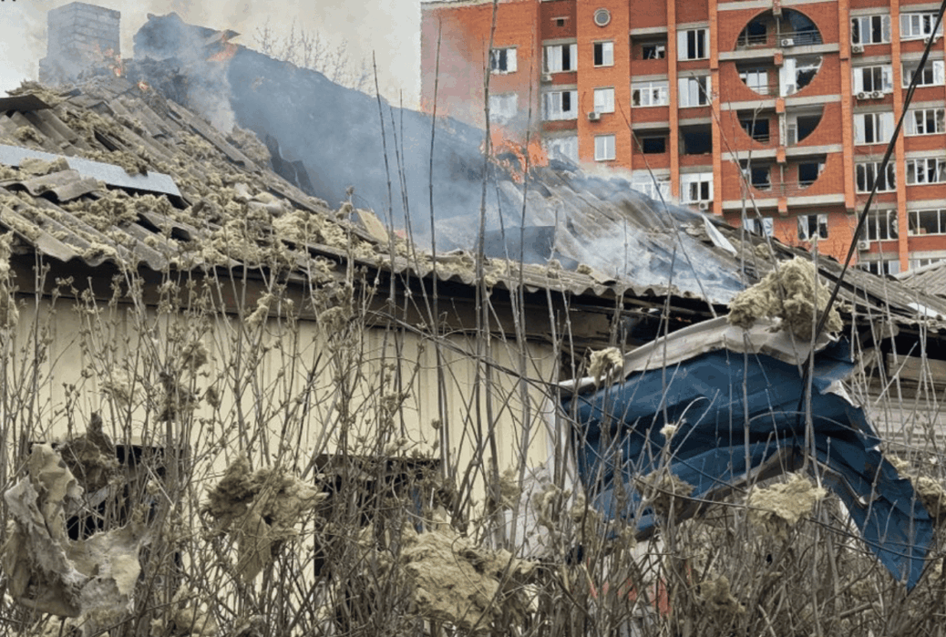 Russian Airstrike Hits Maternity Hospital in Sloviansk, Civilian Injured