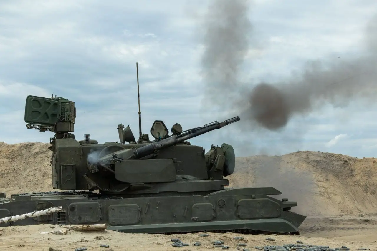 Military air defense vehicle fires during Russia’s war against Ukraine, illustrating Russia–Ukraine War Updates on October 25, 2026.